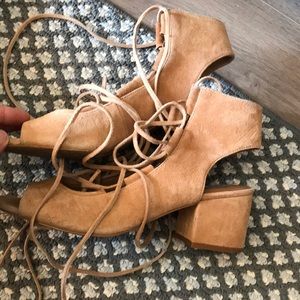 Steve Madden short heels